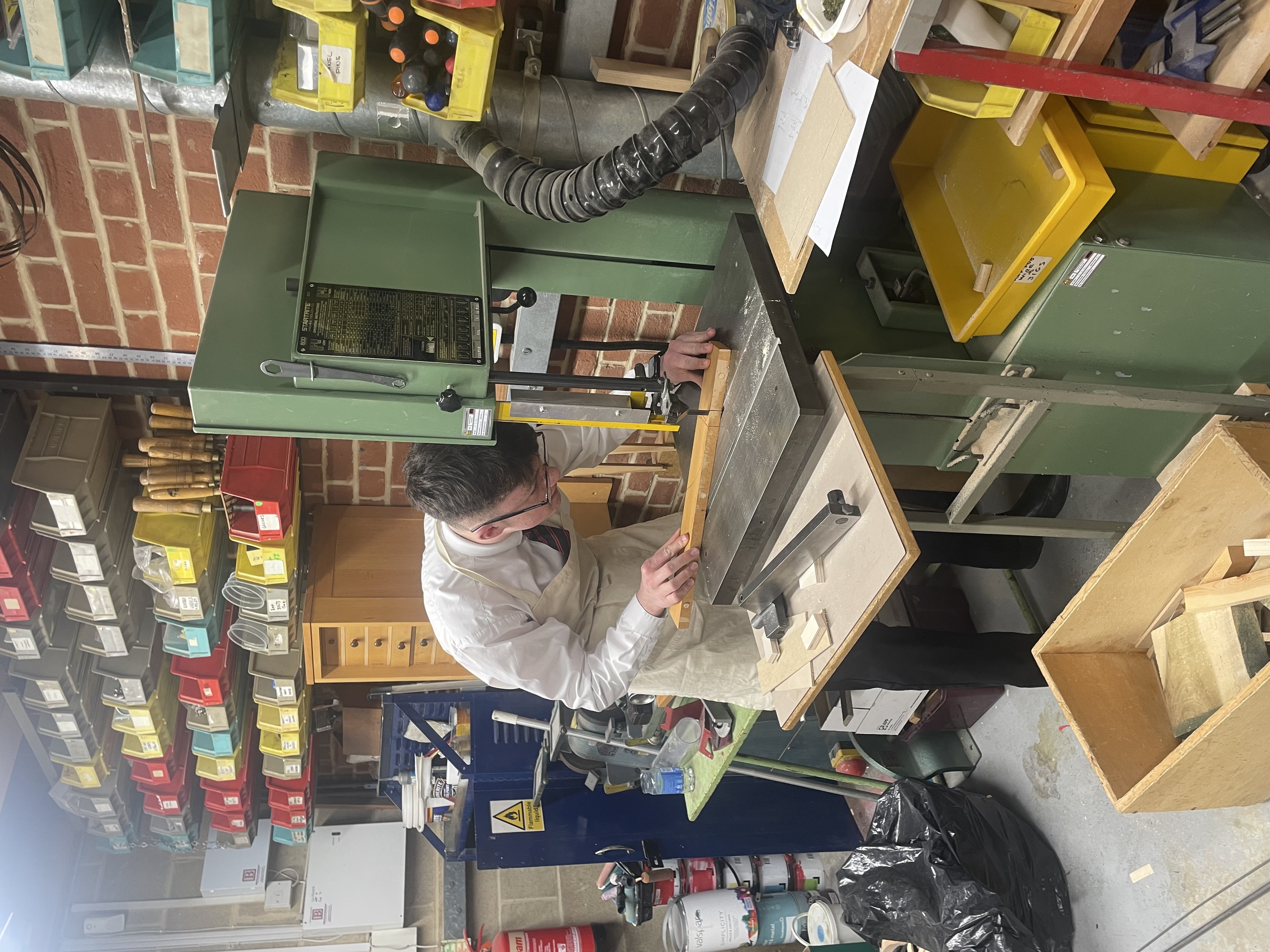 Cutting beech body on the bandsaw